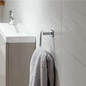 10 pasos para colocar azulejos en el baño | Brico Blog