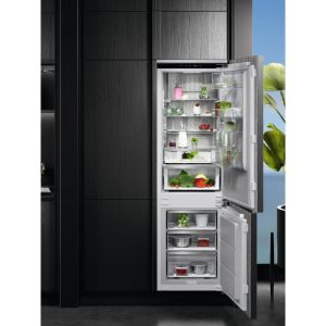 Combi integrable AEG osc7g181es 1.77m e