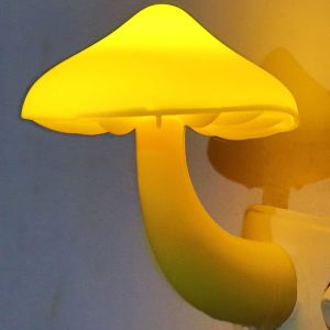 Luz nocturna LED hongo con sensor blanco