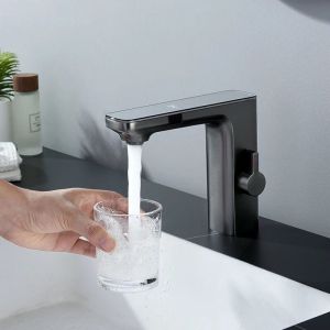 Grifo de lavabo con sensor y pantalla digital - gris