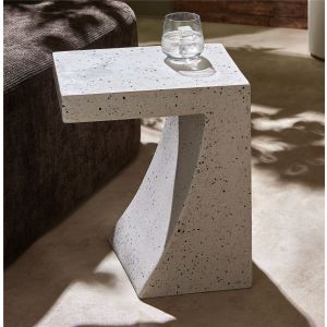 Mesa auxiliar geometric imit. Terrazo 44 cms. 36x30x44 cms