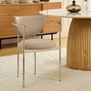 Silla de comedor tela caqui claro con brazos estilo escandinavo