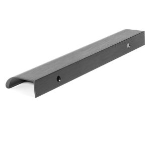 Tirador aluminio ona acabado negro cepillad dist. 128mm.
