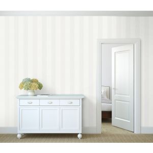 Papel pintado gaulan  de rayas metalizadas blancas con textura en 5.23m²
