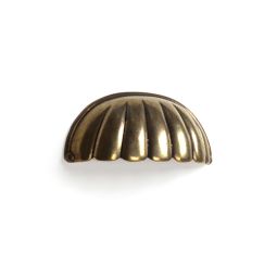 Tirador concha oro viejo 64 mm