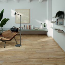 Suelo cerámico rectificado gran formato madera haya mate 23x120cm Selva