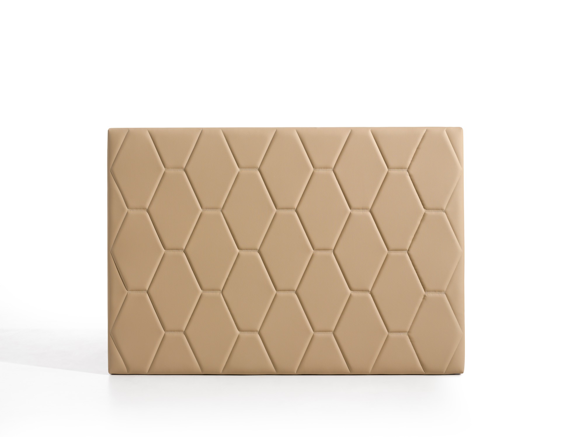 Cabecero ágata para cama de 135 de polipiel camel 154x115x8. Matris